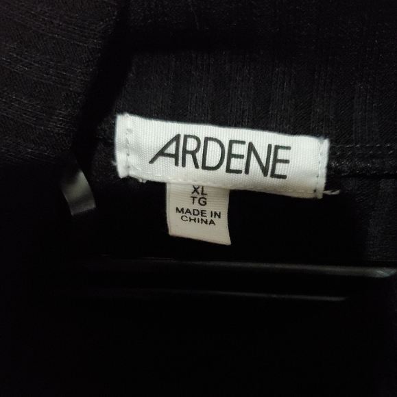 Xl black top - Picture 3 of 3